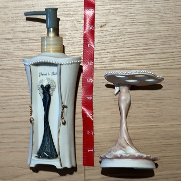 Bed, Bath & Beyond Soap Dispenser & Toothbrush Holder - Picture 6 of 8